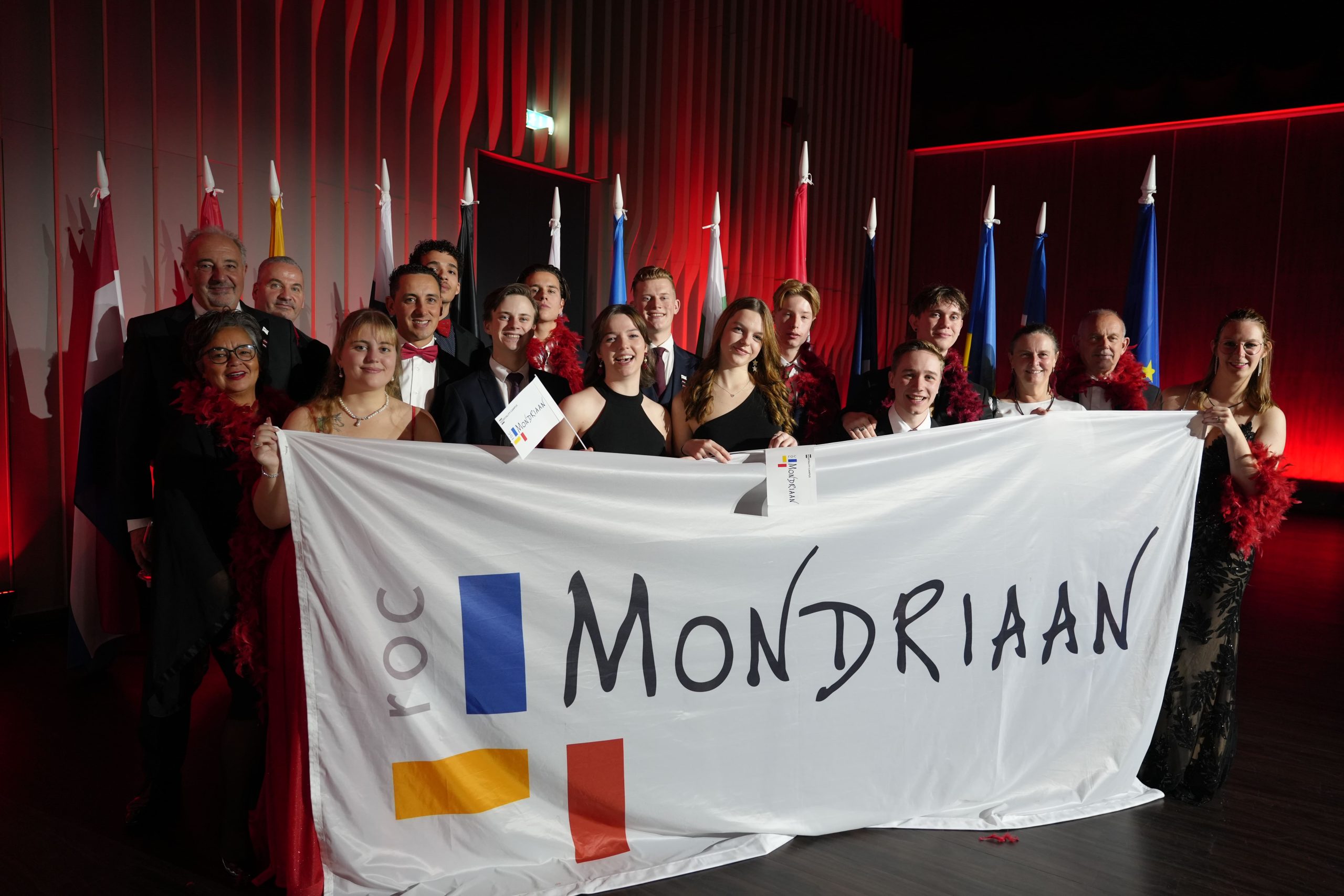 Vier medailles AEHT voor Mondriaan